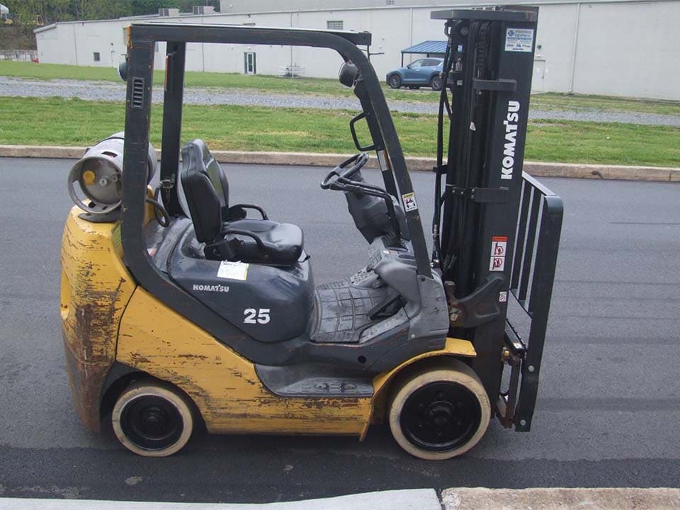 UNICARRIERS CF120 Cushion Tire Forklifts For Sale - 1 Listings